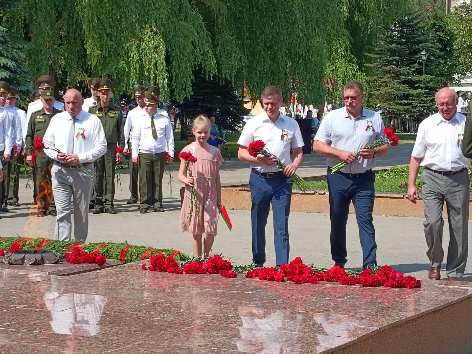 У мемориала в День Независимости