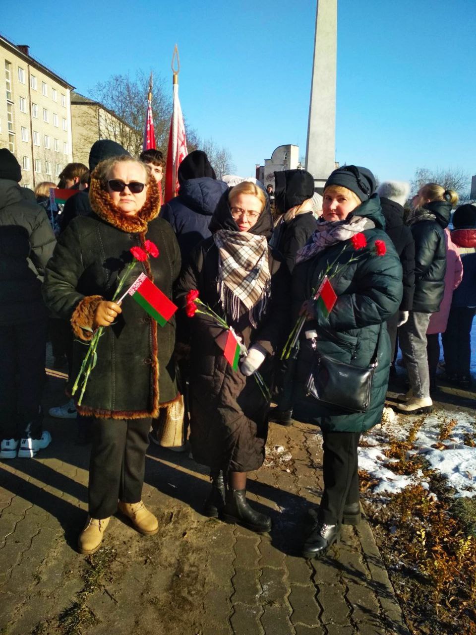 МИТИНГ У СТЕЛЫ «ЖЕРТВАМ ФАШИЗМА»