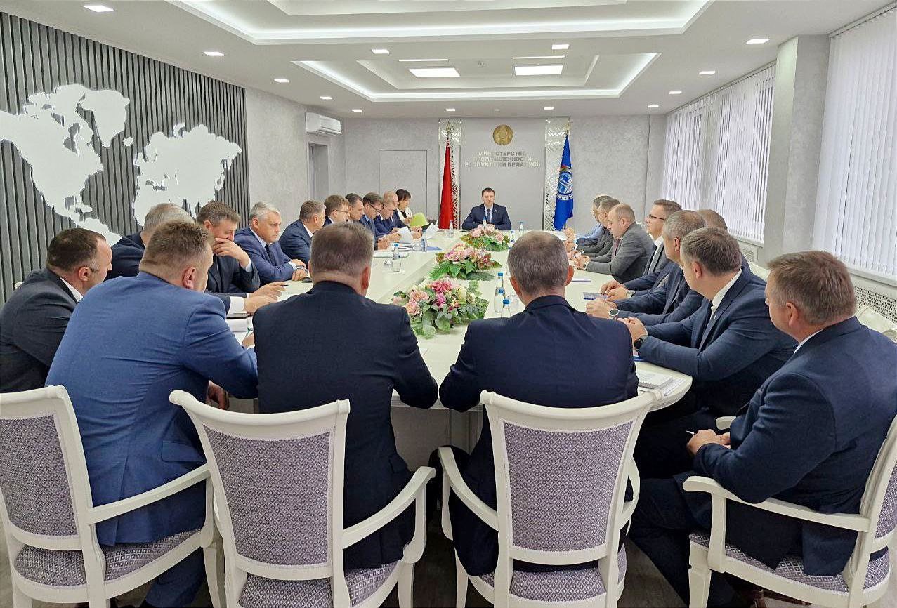 ОТКРЫТЫЙ ПРИНЦИПИАЛЬНЫЙ РАЗГОВОР С МИНИСТРОМ